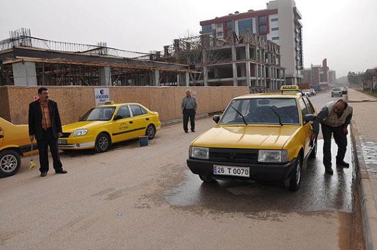 Eskişehir'e toz, Bolu'ya çamur yağdı galerisi resim 4