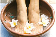 Ayaklarınız için 5 önemli bakım önerisi