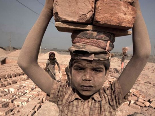 Bir parça ekmek için ölüyorlar galerisi resim 12