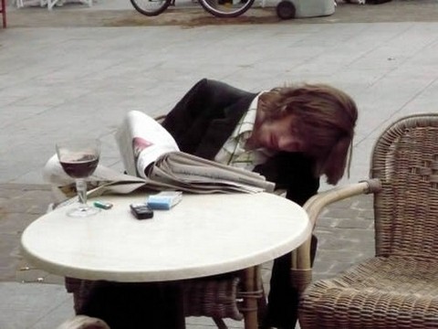 Komik uyku pozisyonları galerisi resim 6