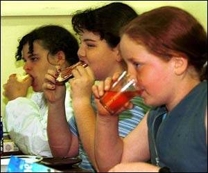 OBEZ ÇOCUK AİLENİN SUÇU MU? galerisi resim 17