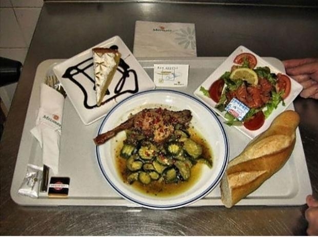 Dünyanın 18 farklı ülkesinden 18 hastane yemeği galerisi resim 13