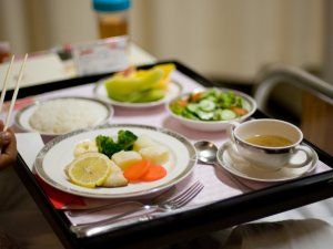 Dünyanın 18 farklı ülkesinden 18 hastane yemeği