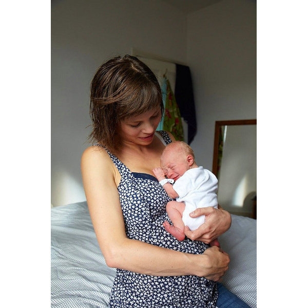 Anneler ve 1 günlük bebekleri galerisi resim 7