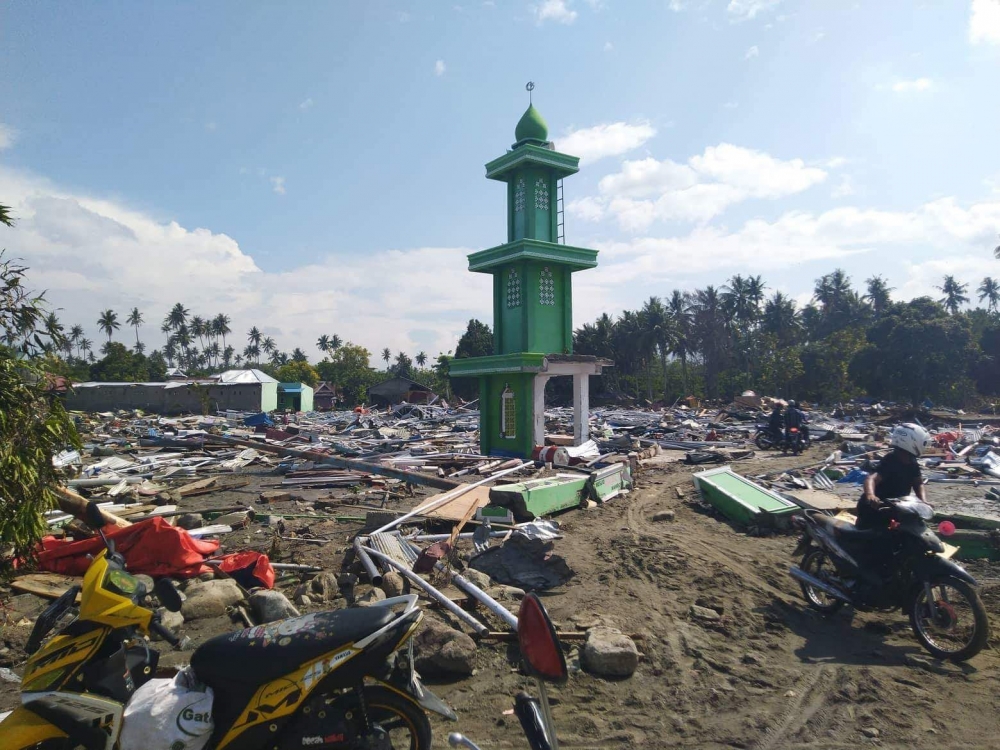 Endonezya’daki deprem: Ölü sayısı bin 203'e yükseldi galerisi resim 14