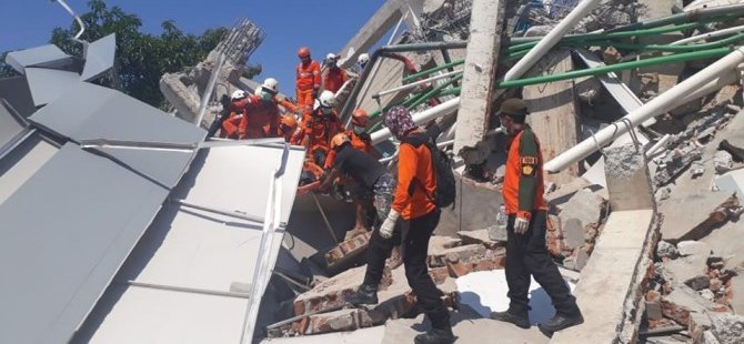 Endonezya’daki deprem: Ölü sayısı bin 203'e yükseldi