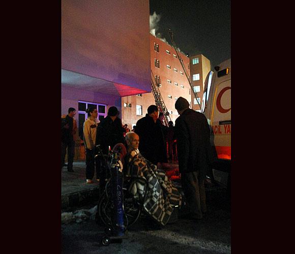 Süreyyapaşa Hastanesinde yangın galerisi resim 6