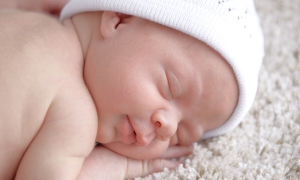 Erken doğan bebeklerde göz hastalıklarına dikkat!