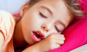 Uyurken sürekli ağzından nefes alan çocukları bekleyen tehlike: 'Kalp Büyümesi'
