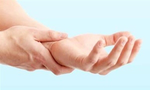 Bileklerdeki şişlik neyin habercisi?