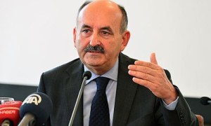 Müezzinoğlu: "30 bin hekime ihtiyaç var!"