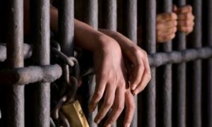 Doktora bıçaklı saldırıya 32 yıl hapis istemi