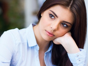 Karın ağrısı ve adet düzensizliğinin nedeni çikolata kisti olabilir