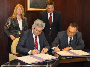 İki eczacılık fakültesinden akademik işbirliği!