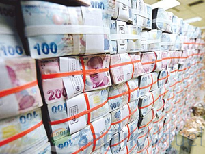 Bütçe geçen ay 1,4 milyar lira fazla verdi