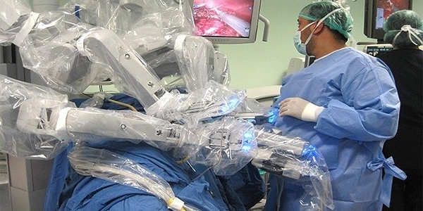 Robotik ameliyatlarda çift konsol dönemi
