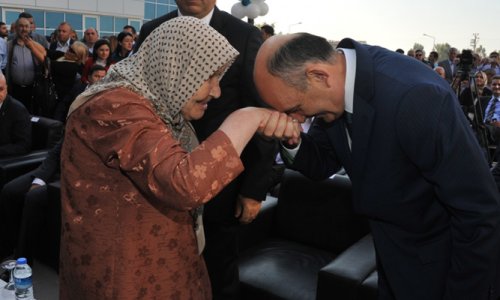 İzmir'in Dijital Hastanesi 'Çiğli Eğitim ve Araştırma Hastanesi' açıldı