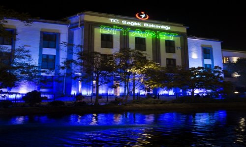 Sağlık Bakanlığı 'diyabet' mavisine büründü