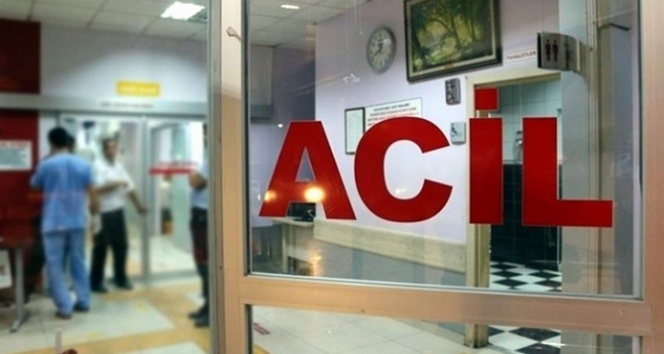 Hasta ile yaşanan arbedede personelin kolu kırıldı