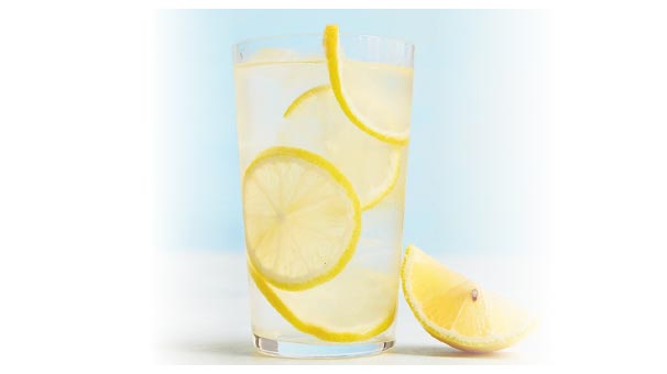 Yaz Sıcaklarında Limonata Tehlikesi: "Oda Sıcaklığında En Fazla 2 Saat Kalmalı!"