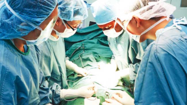 Türkiye mezunu Azerbaycanlı kalp cerrahı 8 bin ameliyat yaptı