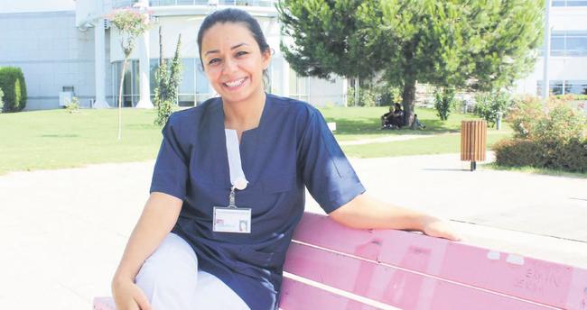 Yoğun bakım hemşiresi: "Erken teşhis hayatımı kurtardı"