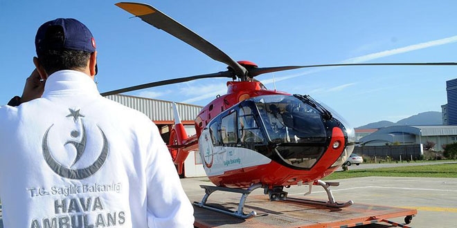 Hava ambulans ekibi zamanla yarışıyor