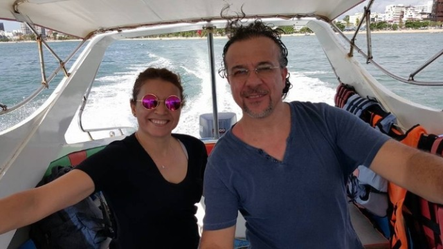 İzmir'de tartıştığı eşini yakarken kendi de yanan şahıs öldü