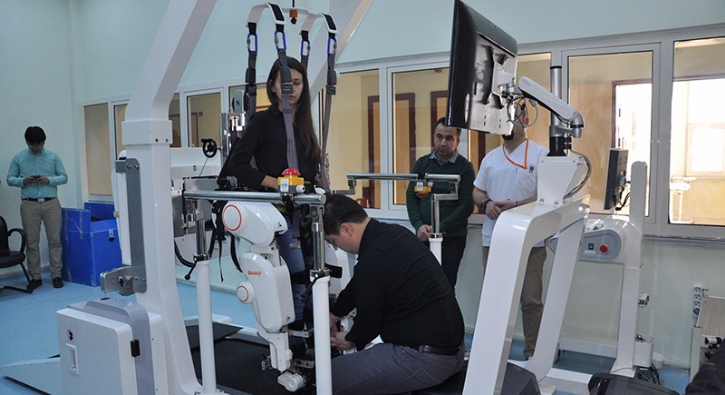 Felçli hastalara 'Walkbot' robot ile yürüme umudu doğdu