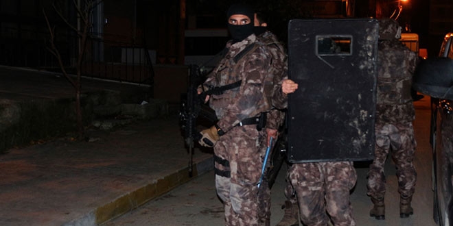 İstanbul'da dev uyuşturucu operasyonu: 29 adrese eş zamanlı baskın
