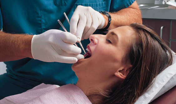 'Ağız diş sağlığı hizmetlerinin özelden alımı düşünülmüyor'