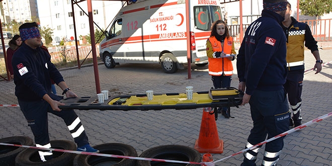 Balıkesir'de '112 Acil' rallisi düzenlendi