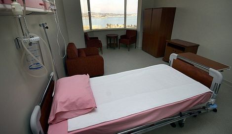 Hasta yakınları: Yataktan düştü öldü, Doktor: Aort anevrizmasından öldü
