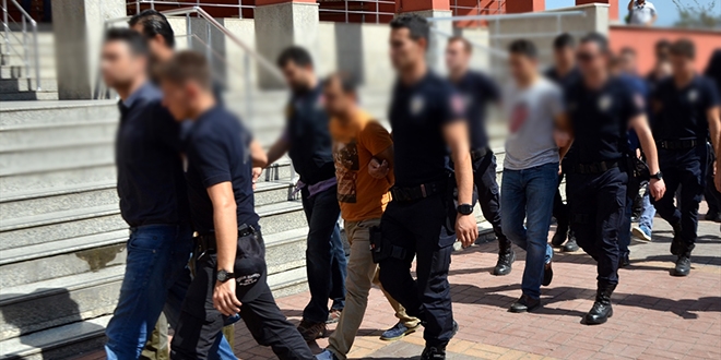 Kayseri'deki eski sağlık personline yönelik FETÖ/PDY operasyonu