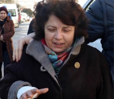 Samsun'da eczacı kadının çantası gaspedildi