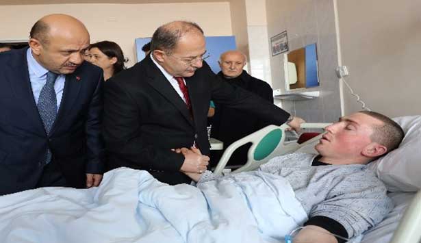 Hastanede dua eden kadından Akdağ'a duygulandıran cevap