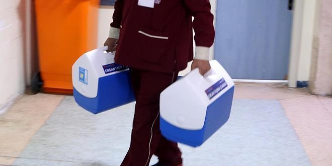 Aynı anda böbrek ve kalp nakli oldu