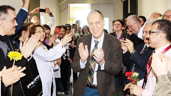 Eski TTB Başkanı, 29 yıl görev yaptığı Marmara Üniversitesi’ne veda etti
