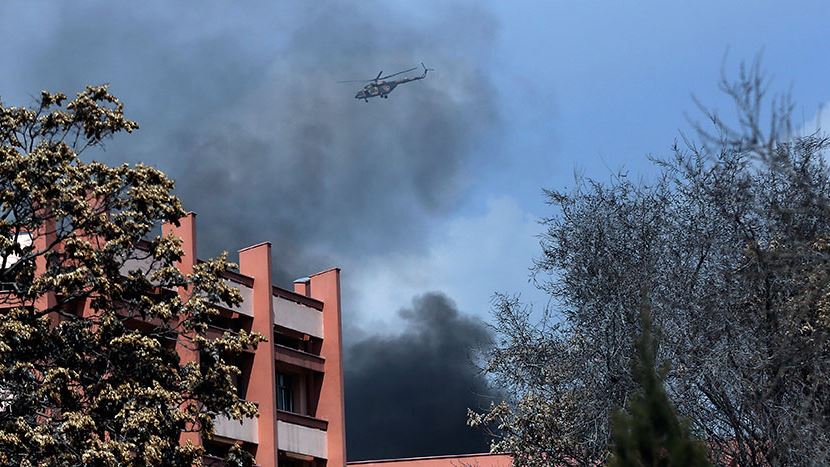 Kabil’de doktor önlükleriyle hastaneyi bastılar: 15 yaralı