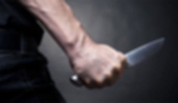 Memur, tartıştığı mesai arkadaşını bıçakladı