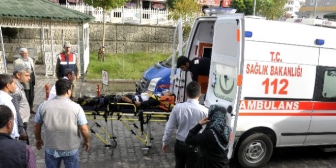 Muş'ta öğrenci servisi ile kamyonet çarpıştı: 17 yaralı