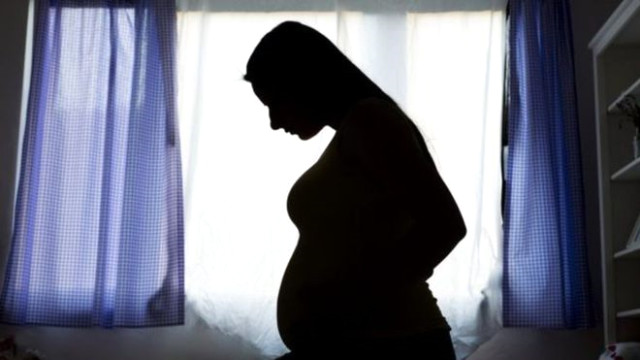 KKTC'de "taşıyıcı annelik" yasaklanıyor