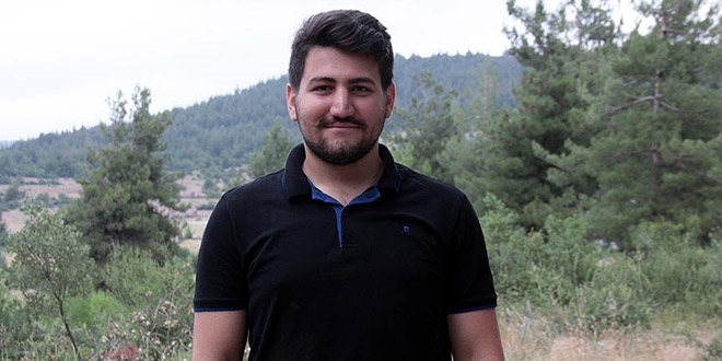 Vücudunda 20 şarapnel parçasıyla yaşıyor