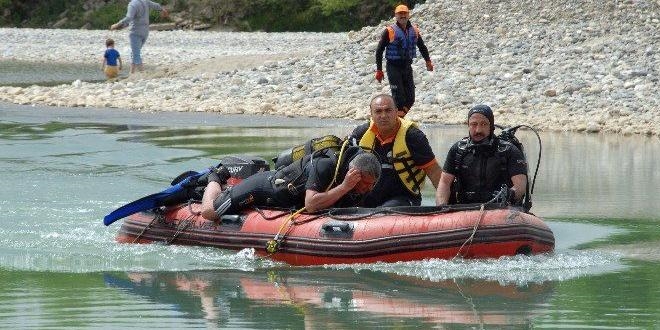 Balık tutmaya giden 13 yaşındaki çocuk gölette boğuldu