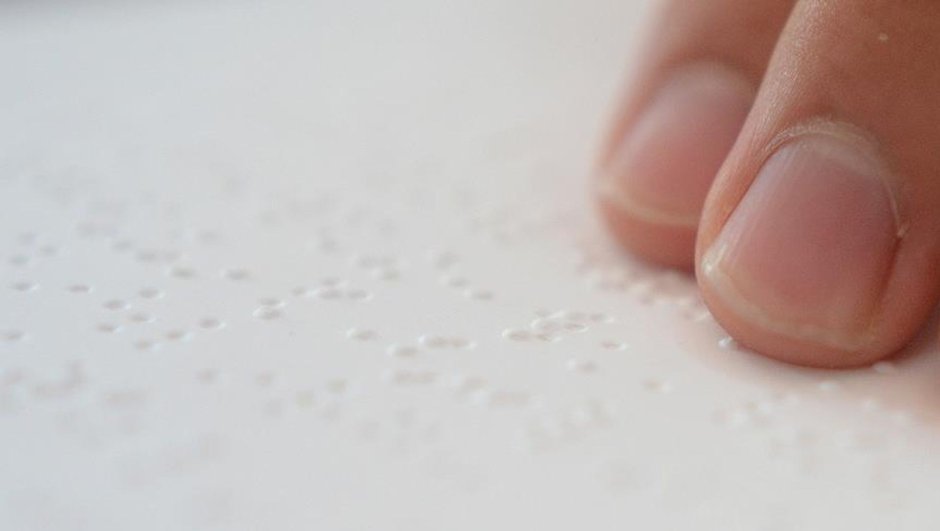 'Braille alfabesi uygulaması ilaç fiyatlarını etkilemeyecek'