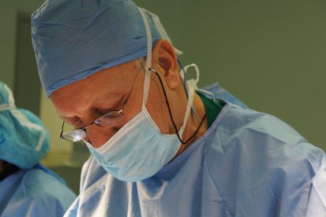 Türk cerrah hasta ve hasta yakınları için dernek kurdu