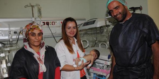 Hakkari'de 7 günlük bebeğe kan değişimi yapıldı