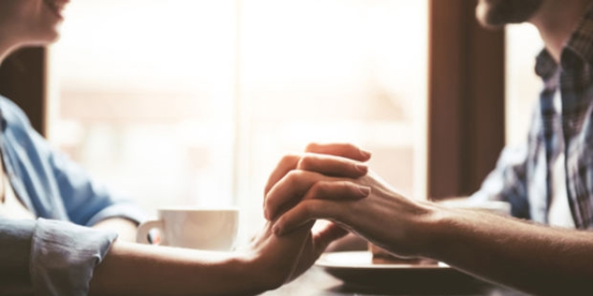 Fizik öğretmeni ile parkinson hastasının aşkları engelleri aştı