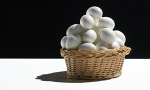 Büyük gıda skandalı! Vatandaşlara "Yumurta ve beyaz et tüketmeyin" uyarısı