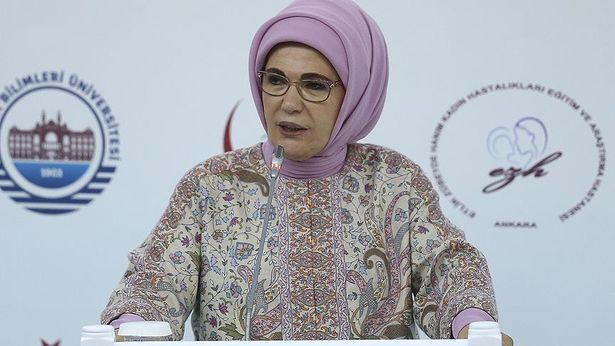 "Normal doğumu teşvik eden bir dönüşüm başlatmalıyız"